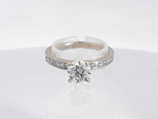 1.32 Cttw Diamond 14k White Gold Ring 2.9 Grams Size 7 Aa0325lrxzsa