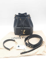 Louis Vuitton Black Leather Lockme Bucket Bag Eb12241cxzsa