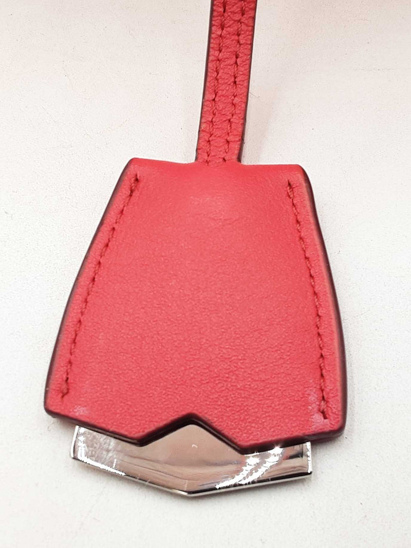 Mcm Ottomar Essential Boston Bag In Embossed Hot Coral Leather Fw0825lexdu