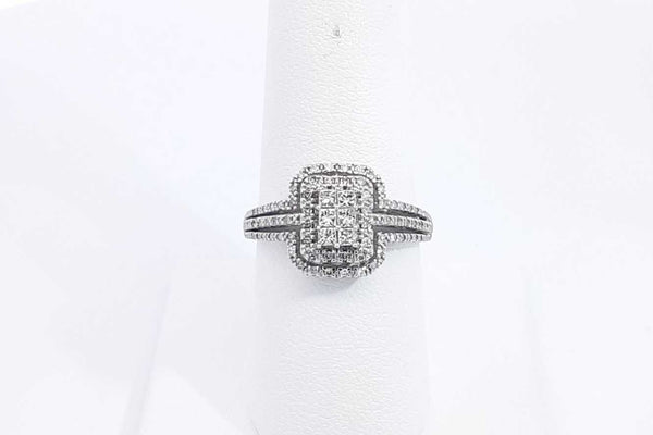 Approx. 0.78ctw Diamond Ring In 10k White Gold 3.2 Grams Size 7 Eb1224orrsa