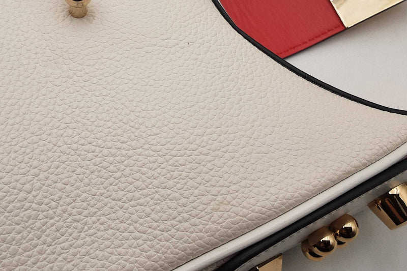 Christian Louboutin Carasky White Leather Shoulder Bag Eb1224rxzsa