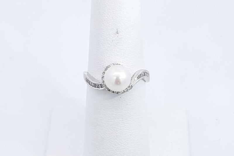 Pearl & Diamond Ring In 18k White Gold 2.9 Grams Size 6.25 Eb0624lrxsa