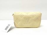 Louis Vuitton Bubblegram Wallet On Strap Mk0826lcpzmia