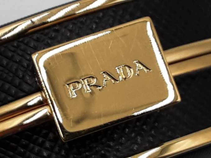 Prada Black Nylon & Saffiano Leather Mini Pouch Fw0225oxzdu