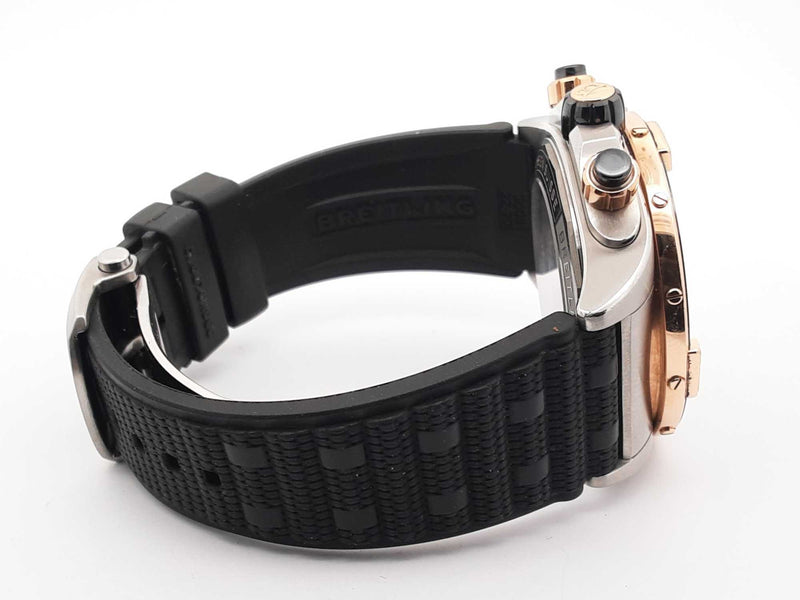 Breitling Super Chronomat B01 44mm Green Dial Automatic Watch Sd0625pzxzsa