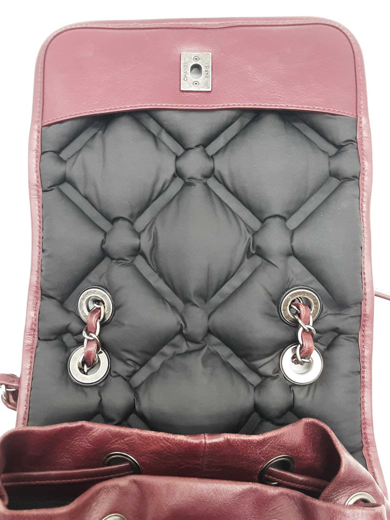Chanel Chesterfield Burgundy Red Puffy Quilted Leather Backpack Do0625oxzxde