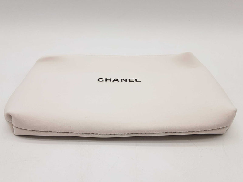 Chanel Vip White Neoprene Cosmetic Pouch Do1124orde