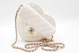 Chanel Cc In Love Heart Quilted White Leather Crossbody Bag Eb0926orxzde