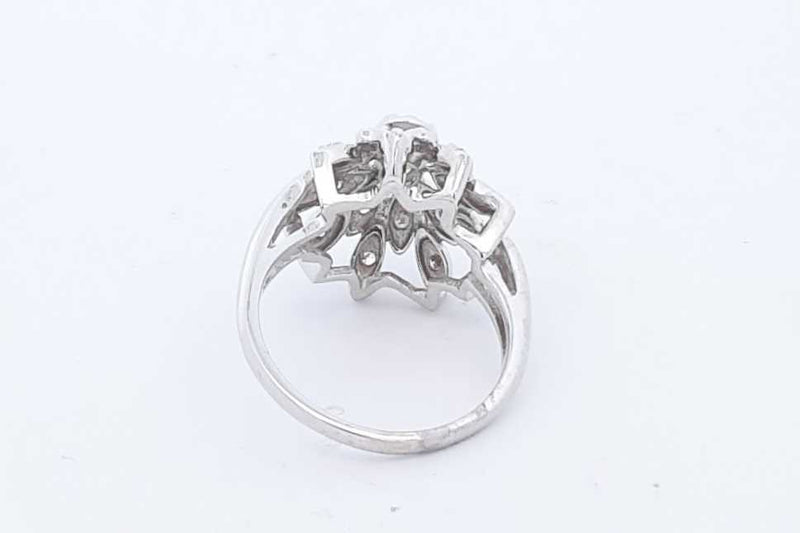 Diamond Ring In 14k White Gold 4.6 Grams Size 7 Eb1125orxde