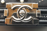 Chanel Black Leather Boy Bag With Faux Pearl Embellishments Eb0126wxxzde