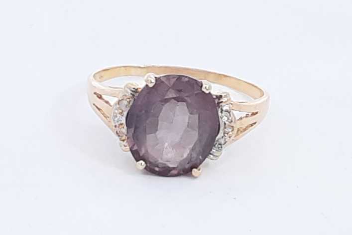 Purple Gemstone & Diamond Ring In 18k Yellow Gold 4 Grams Size 12 Eb0824lrxsa