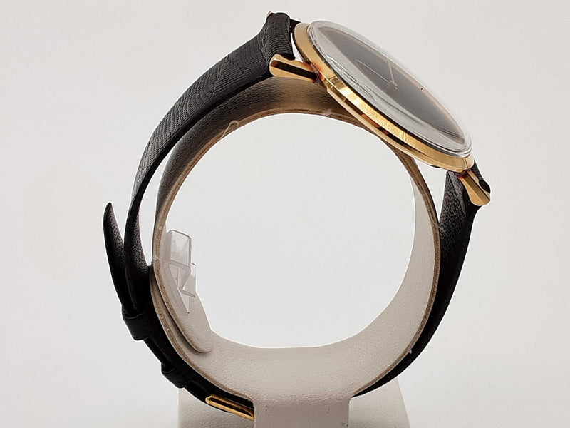 Omega 33mm Black Dial Lizard Band 14k Yellow Gold Winding Watch Do0525lxzxde