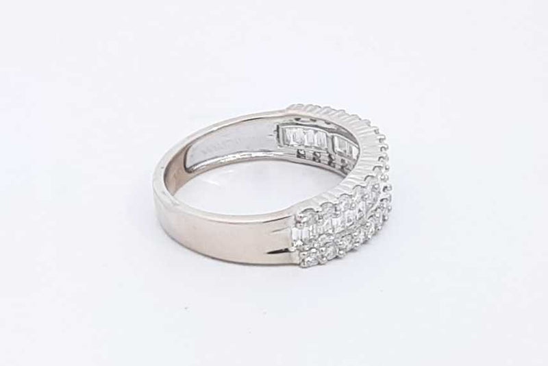 0.64ctw Diamond Ring In 14k White Gold 3.2 Grams Size 7 Eb0225oorsa