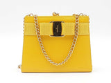Salvatore Ferragamo Vara Mini Chain Shoulder Bag In Pebbled Leather Fw1026lzxdu