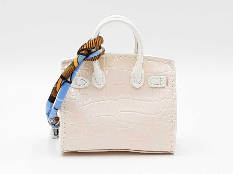 Mini Boutique Bag Charm In Ivory Fw0825edu