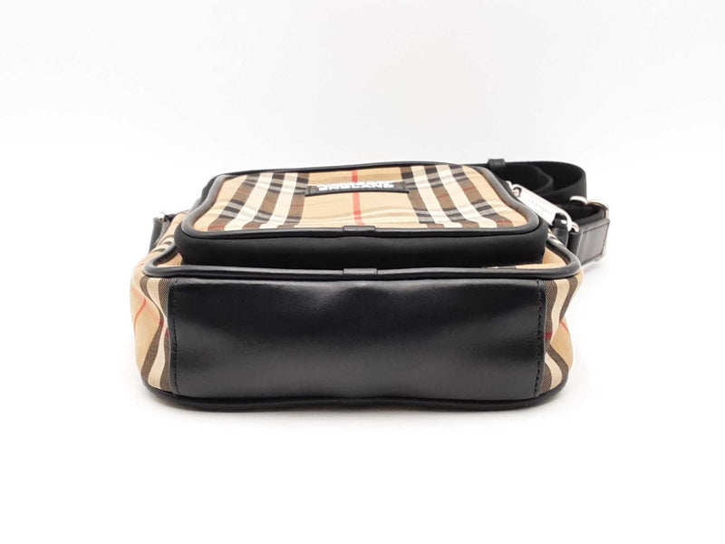 Burberry "Vintage Check" Messenger Bag In Archive Beige Fw0824crsa