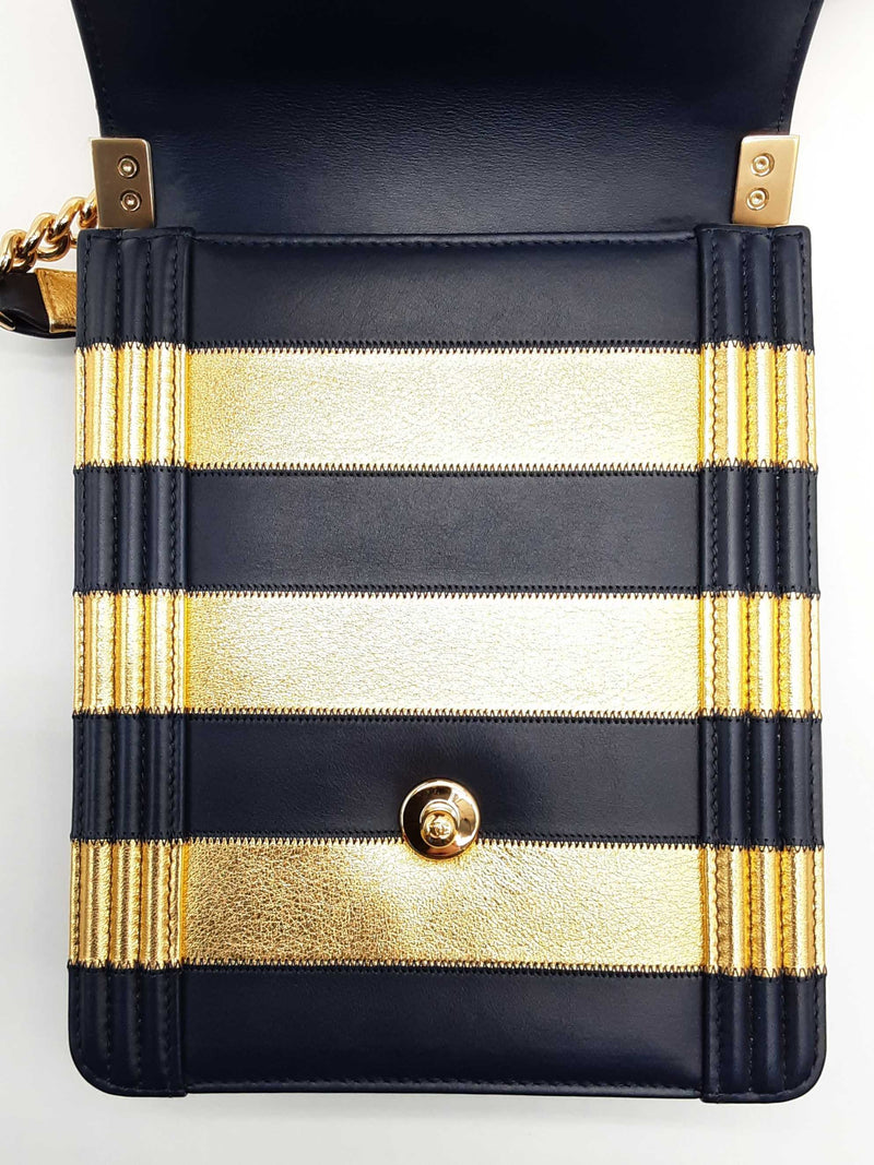 Chanel Paris- New York North South Boy Flap Blue Gold Crossbody Bag Do0925lcxzde