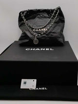 Chanel 22 Quilted Black Leather Hobo Shoulder Bag Eb1026olxzsa