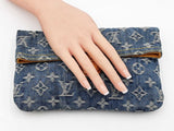 Louis Vuitton Pochette Plat Clutch In Monogram Blue Denim Fw0526crzdu