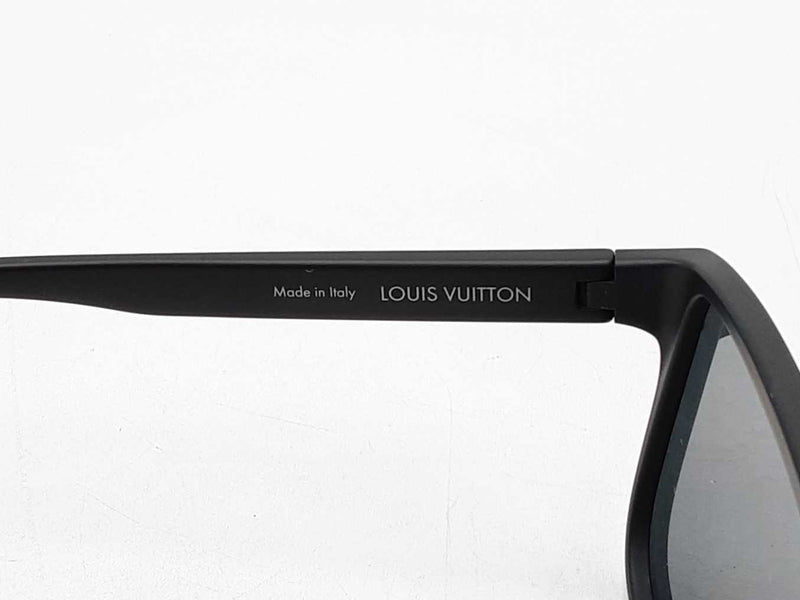 Louis Vuitton Waimea Monogram Lens Sunglasses In Black & Silver Fw1125lrxdu