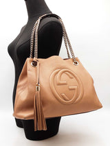 Gucci Soho Chain Shoulder Bag In Tan Pebbled Calfskin Fw0825pzxdu