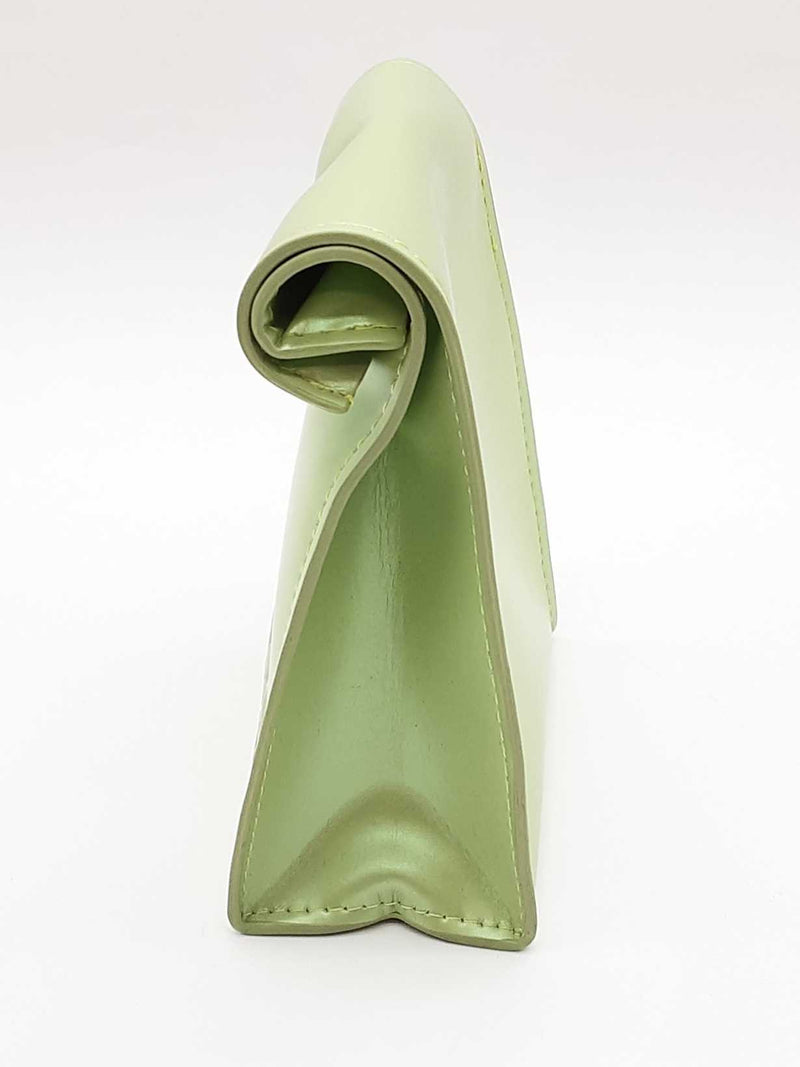 Chanel Beaute Green Makeup Takeaway The City Break Pouch Eb1225rxde