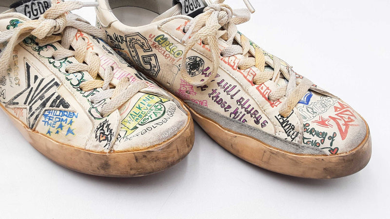 Golden Goose Superstar In Graffiti-printed White Leather Size It 42 Fw0925lrzdu
