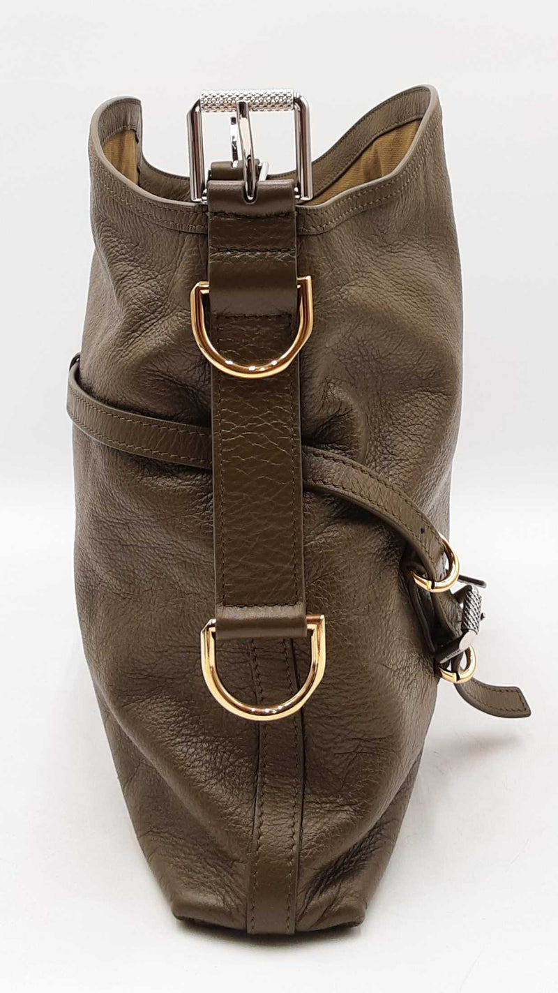 Givenchy Voyou Shoulder Bag In Dark Khaki Tumbled Leather Fw0925pzxdu