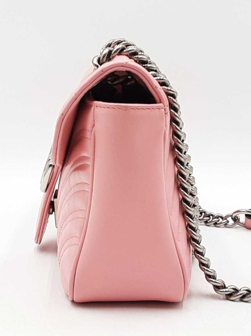 Gucci Marmont Medium Shoulder Bag In Pink Matelassé Chevron Leather Fw0925przdu