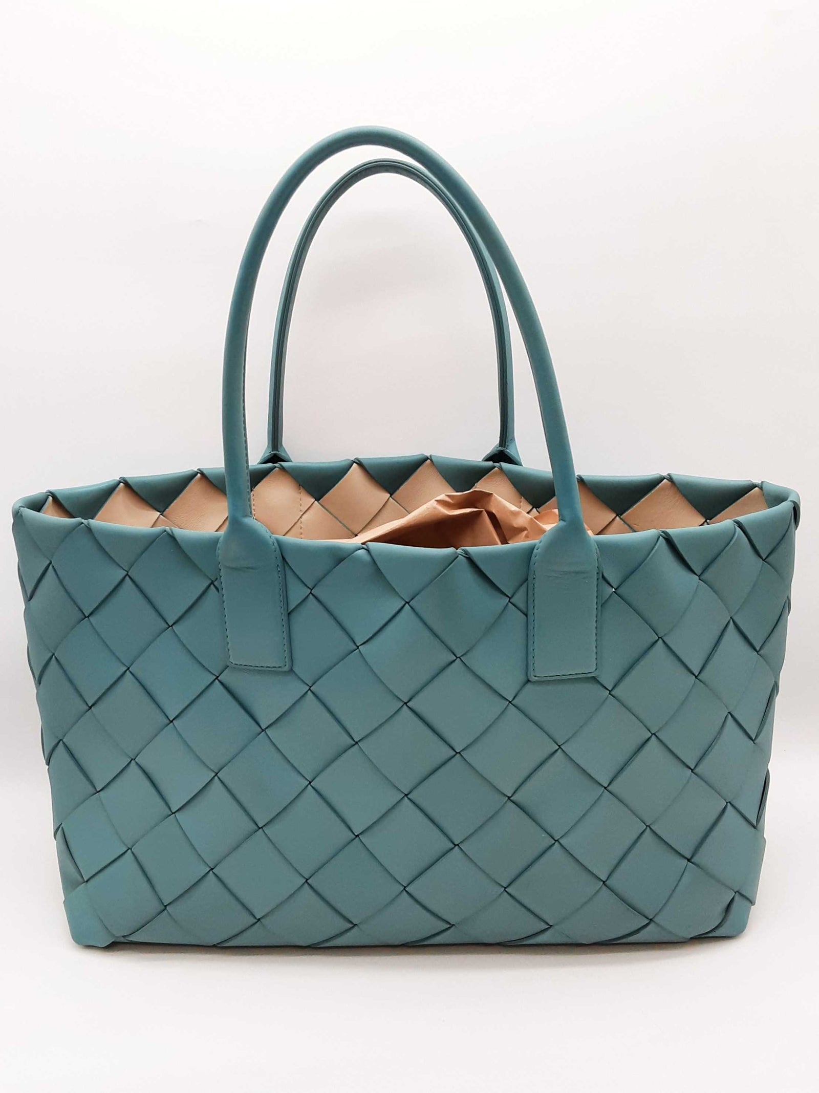Bottega Veneta Maxi Cabat Intrecciato Teal Leather Tote Bag Bottega Veneta Maxi Cabat Intrecciato Teal Leather Tote Bag