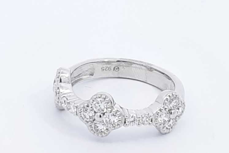 0.8ctw Lab Grown Diamond Ring In 925 Sterling Silver 3.6 Grams Size 7 Eb0325spsa