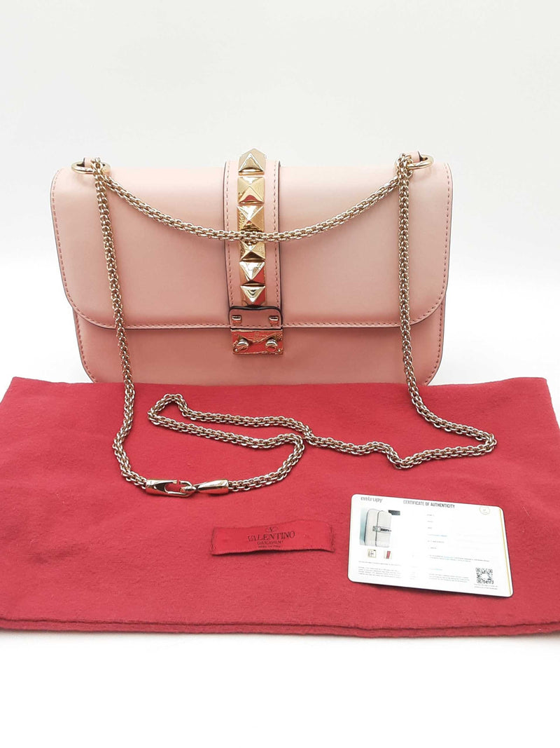 Valentino Garavani Vitello Glam Lock Rockstud Shoulder Bag Eb1024wxzdu