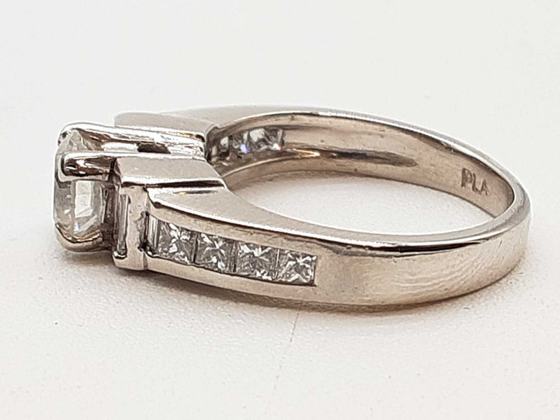 0.90 Cttw Diamonds 0.90 Platinum 8.9g Ring Size 5.25 Do0425icrde