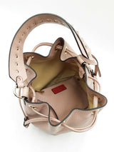 Valentino Garavani Rockstud Bucket Bag In Rose Quartz Grainy Leather Fw0926orxdu