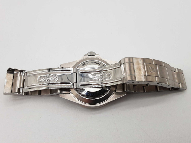 Rolex 16600 40 Sea-dweller Black Dial Steel Oyster Band Watch Do1024elxzde