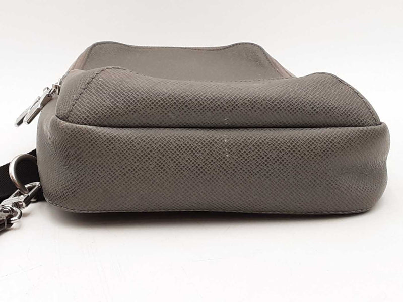 Louis Vuitton Taiga Avenue Sling Bag Gray Aa0725izxsa