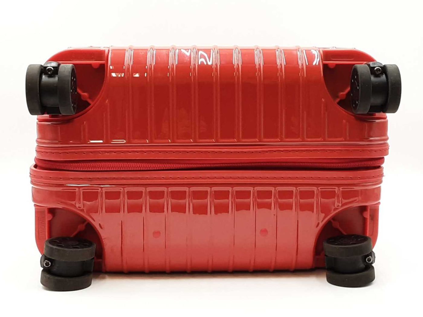 Rimowa Essential Lightweight Wheeled Cabin Suitcase In Gloss Red