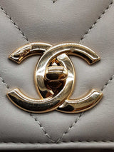 Chanel Quilted Chevron Leather Cc Trendy Top Handle Bag Eb0126pxxzde