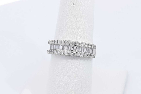 0.64ctw Diamond Ring In 14k White Gold 3.2 Grams Size 7 Eb0225oorsa