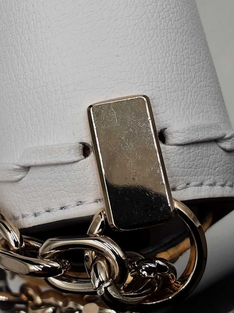 Kate Spade Robyn Chain Saddle Bag In White Leather & Raffia Fw0825wxdu