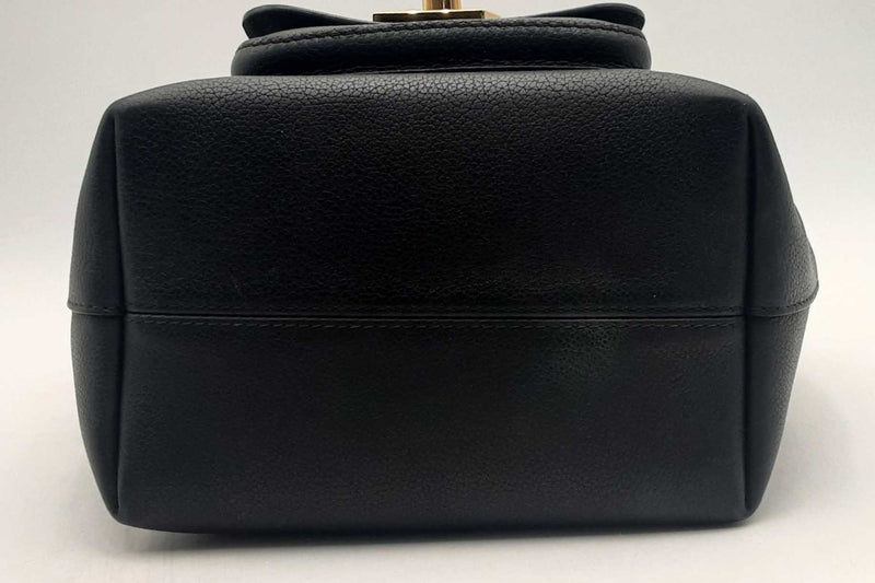 Louis Vuitton Black Leather Lockme Bucket Bag Eb12241cxzsa