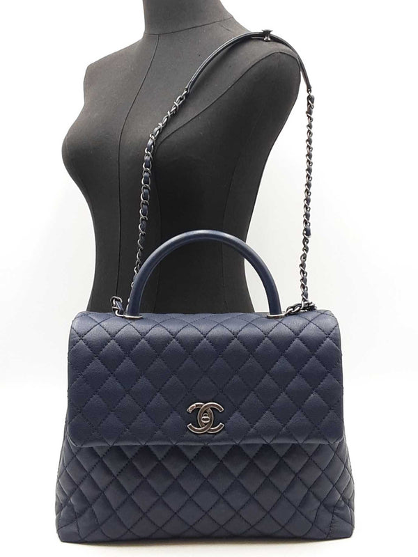 Chanel Coco Top Handle Flap Bag In Navy Blue Quilted Caviar Leather Fw0925ooxzdu