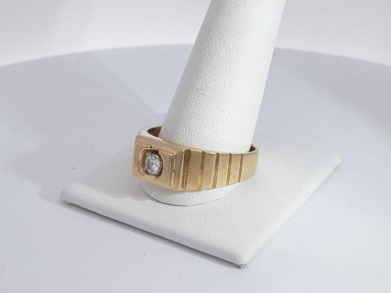 0.20 Cttw Diamond 10k Yellow Gold Solitaire Ring 6.1 Grams Size 13.5 Aa1025orzsa