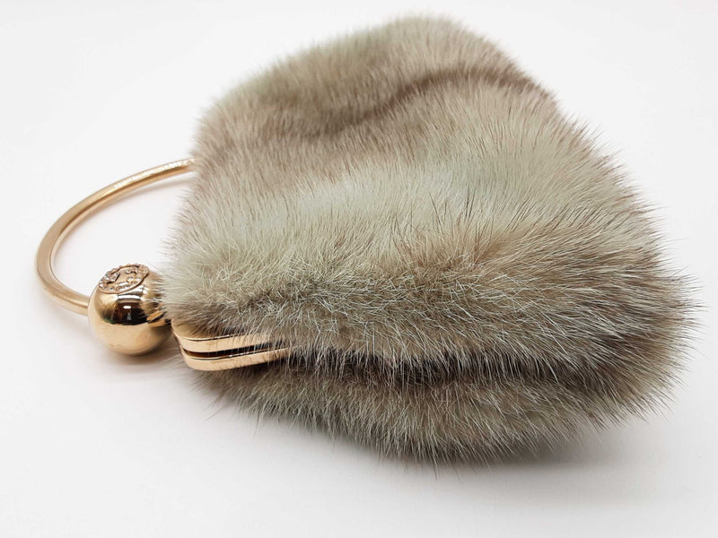 Gucci Gray Mink Swarovski Crystals Clutch Bag Do0525lwxzde