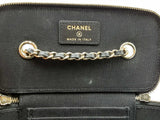 Chanel Camellia Embossed Lambskin Vanity Case With Chain Eb1024orxzdu