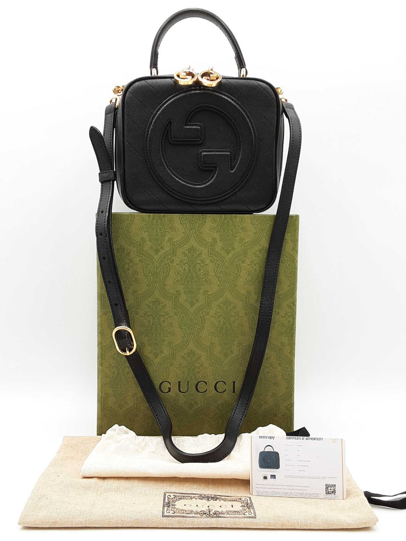 Gucci Blondie Top Handle Bag In Black Grained Leather Fw1025prxdu