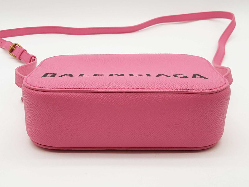 Balenciaga Everyday Camera Bag Xs Pink Calfskin Leather Sd1025worde