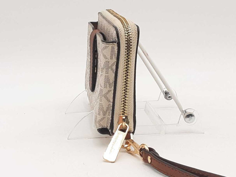 Michael Kors Pm1912 White Wristlet Wallet Aa1025oxsa