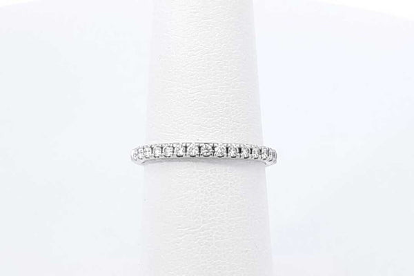 0.24ctw Diamond Ring In 14k White Gold 2.3 Grams Size 5.5 Eb0925lordu
