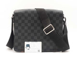 Louis Vuitton District Pm Messenger Bag In Damier Graphite Canvas Fw0526rxzdu